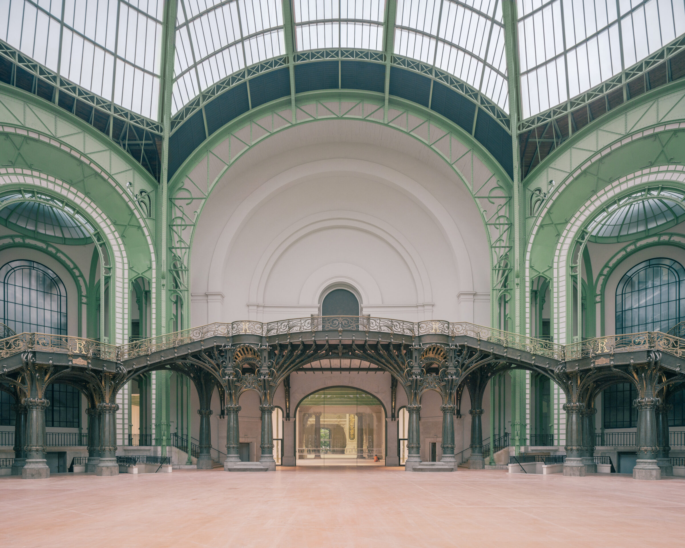07 GRAND PALAIS - NEF ET ESCALIER MONUMENTAL © CHARLY BROYEZ POUR CHATILLON ARCHITECTES